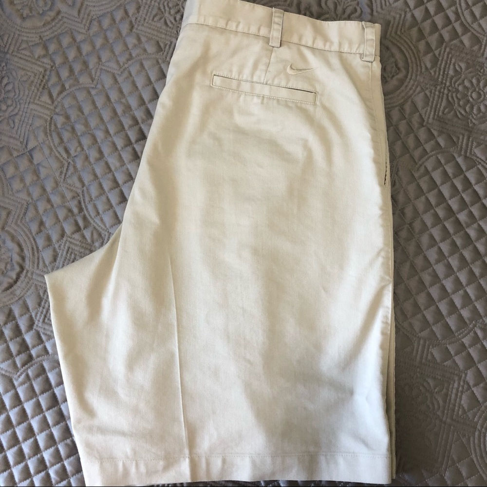 Size 40 Men’s Nike Golf Shorts